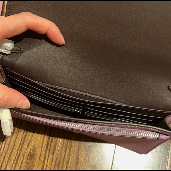 Coach Lavender crossbody bag . Brandnew - Picture 2 of 4